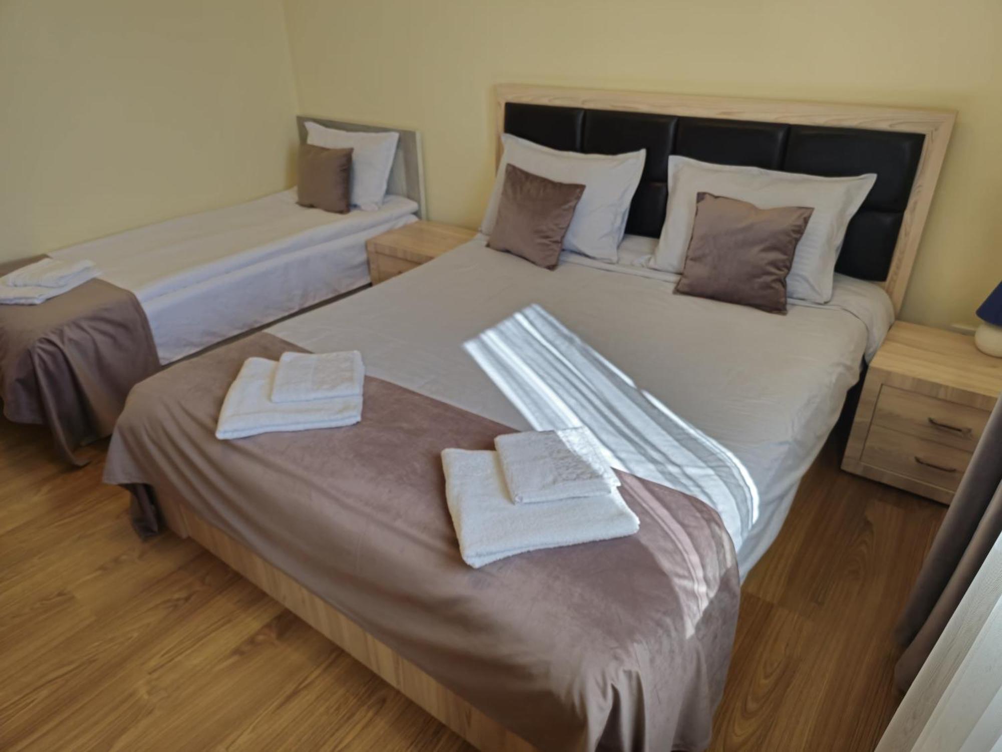 Zartonq Hotel Tat'ev Luaran gambar